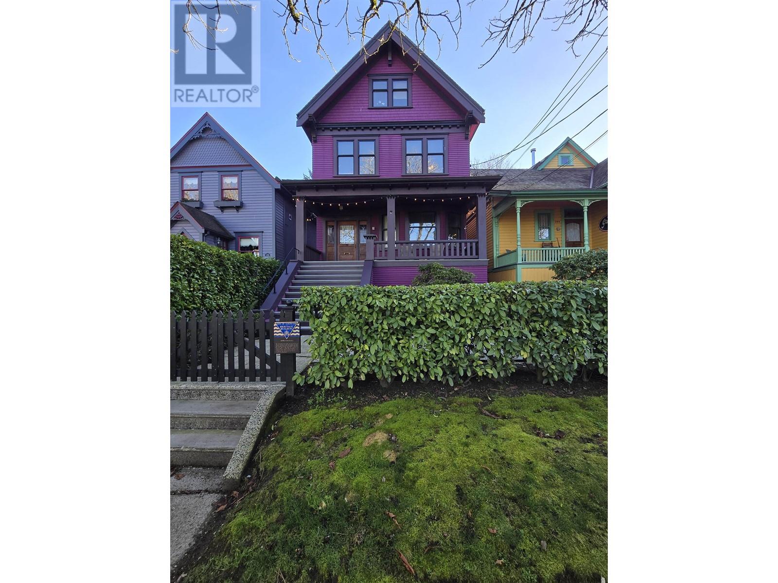 140 W 10TH AVENUE