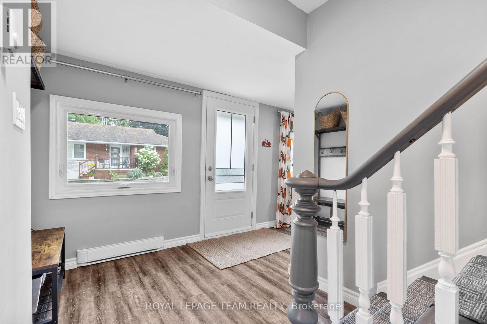 27 VICTORIA AVENUE