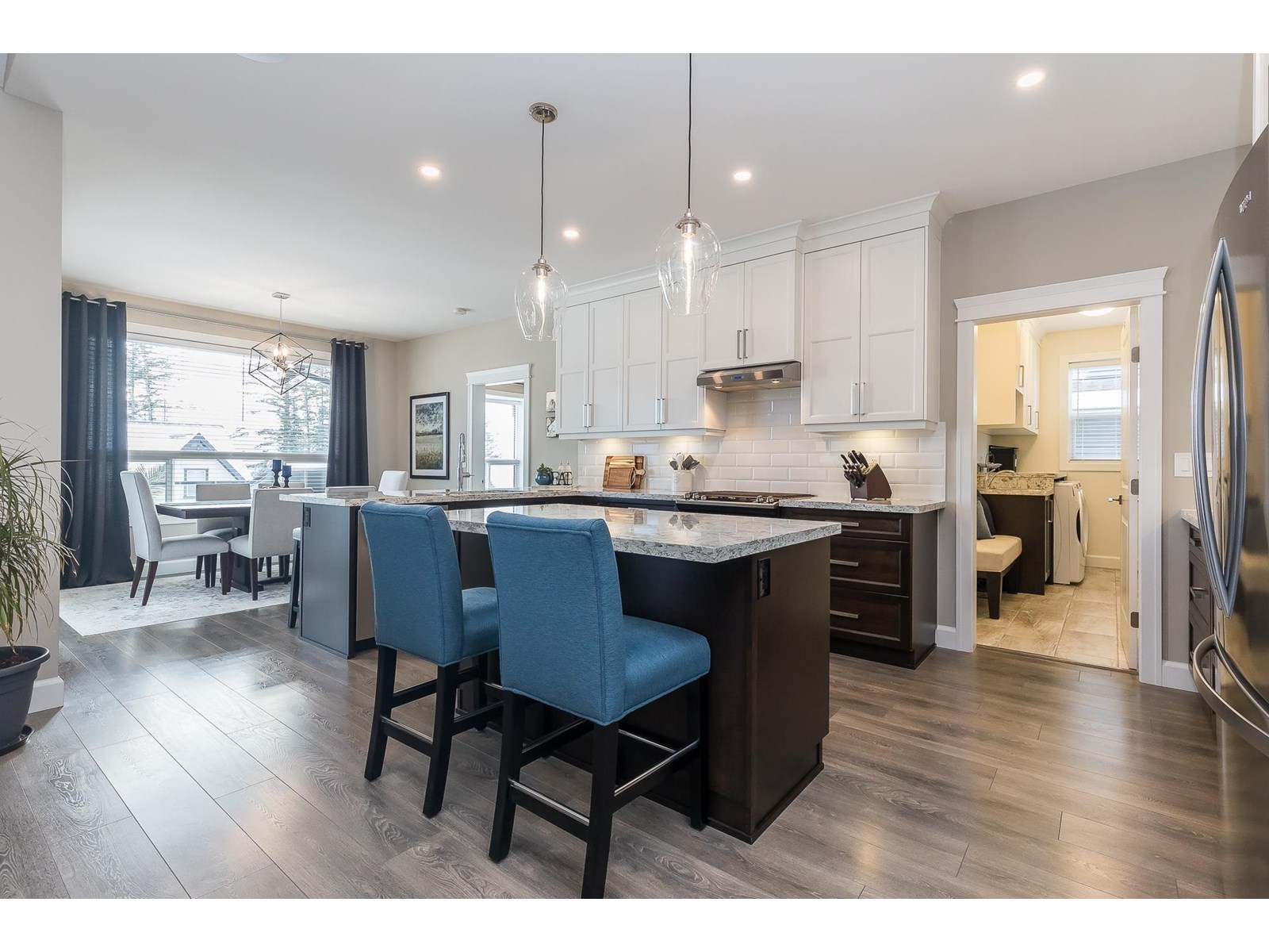 1324 STROMDAHL PLACE|Mt Woodside