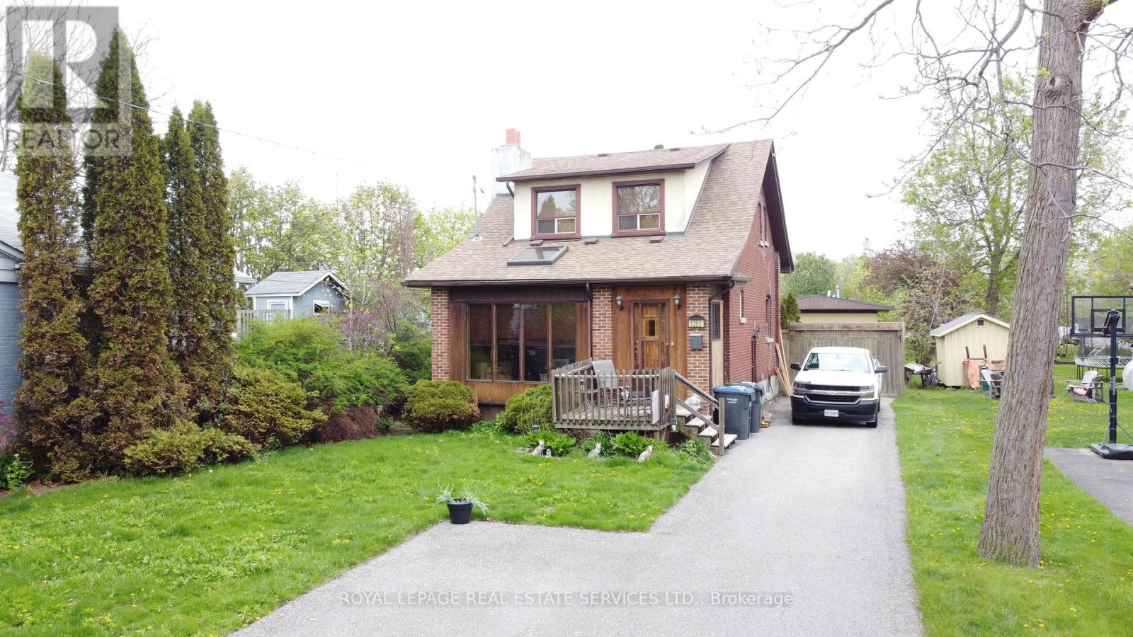 1083 SENECA AVENUE
