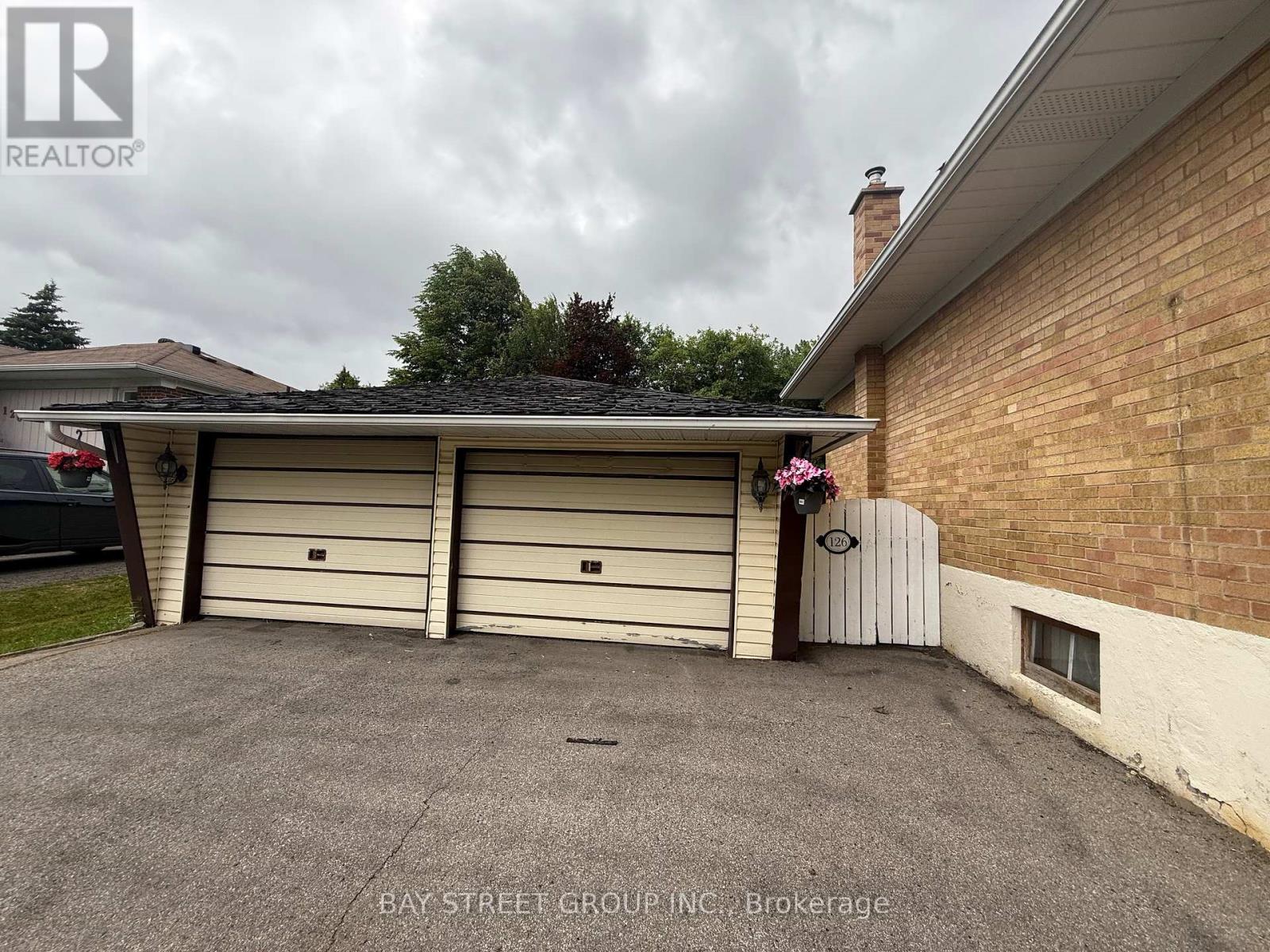 126 CASCADE CIRCLE