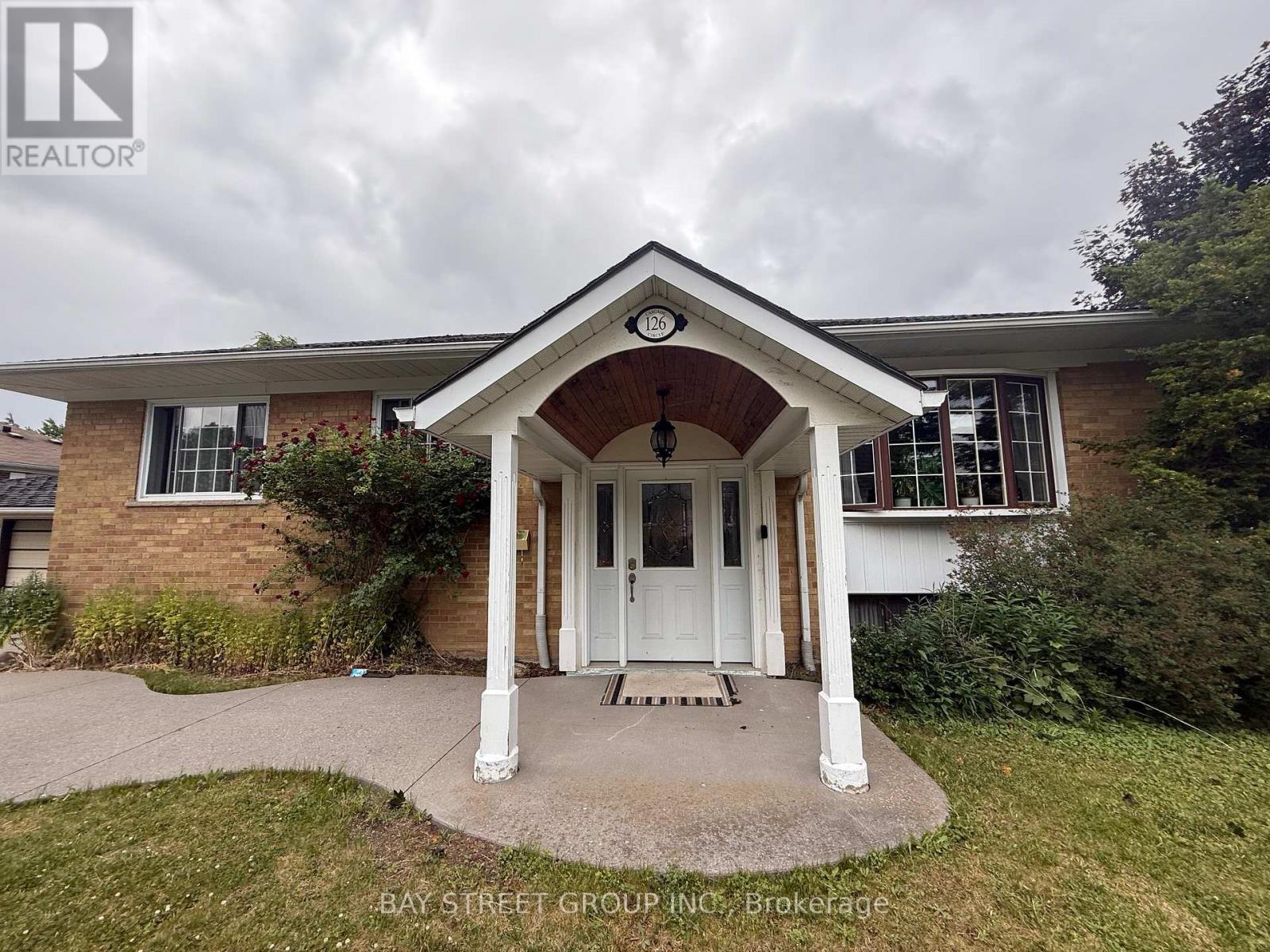 126 CASCADE CIRCLE