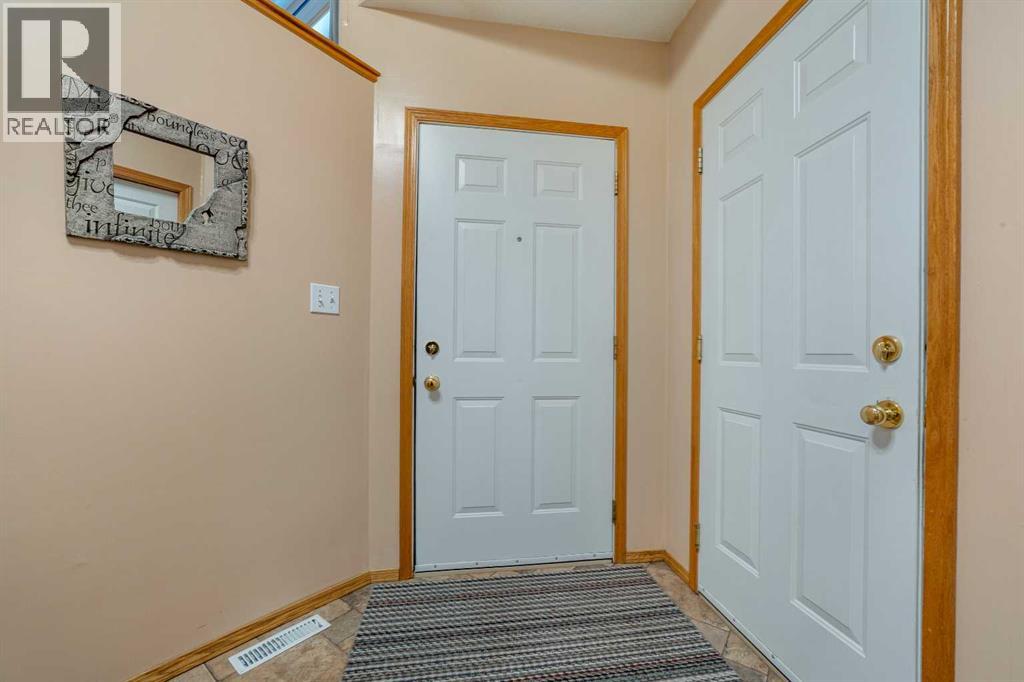 781 Red Crow Boulevard W