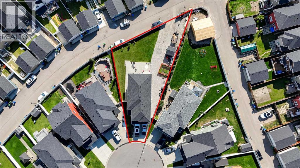 32 Redstone Court NE