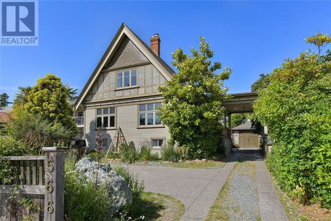 566 Gorge Rd W Saanich BC V9A1N4