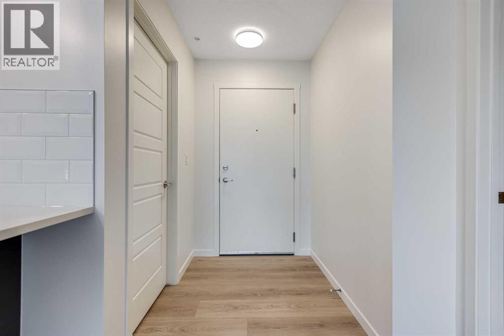 207, 245 Edith Place NW