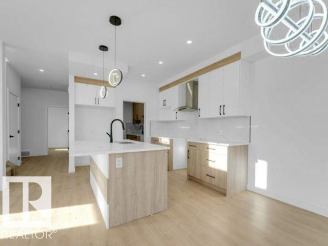 8512 MAYDAY RUN RU SW