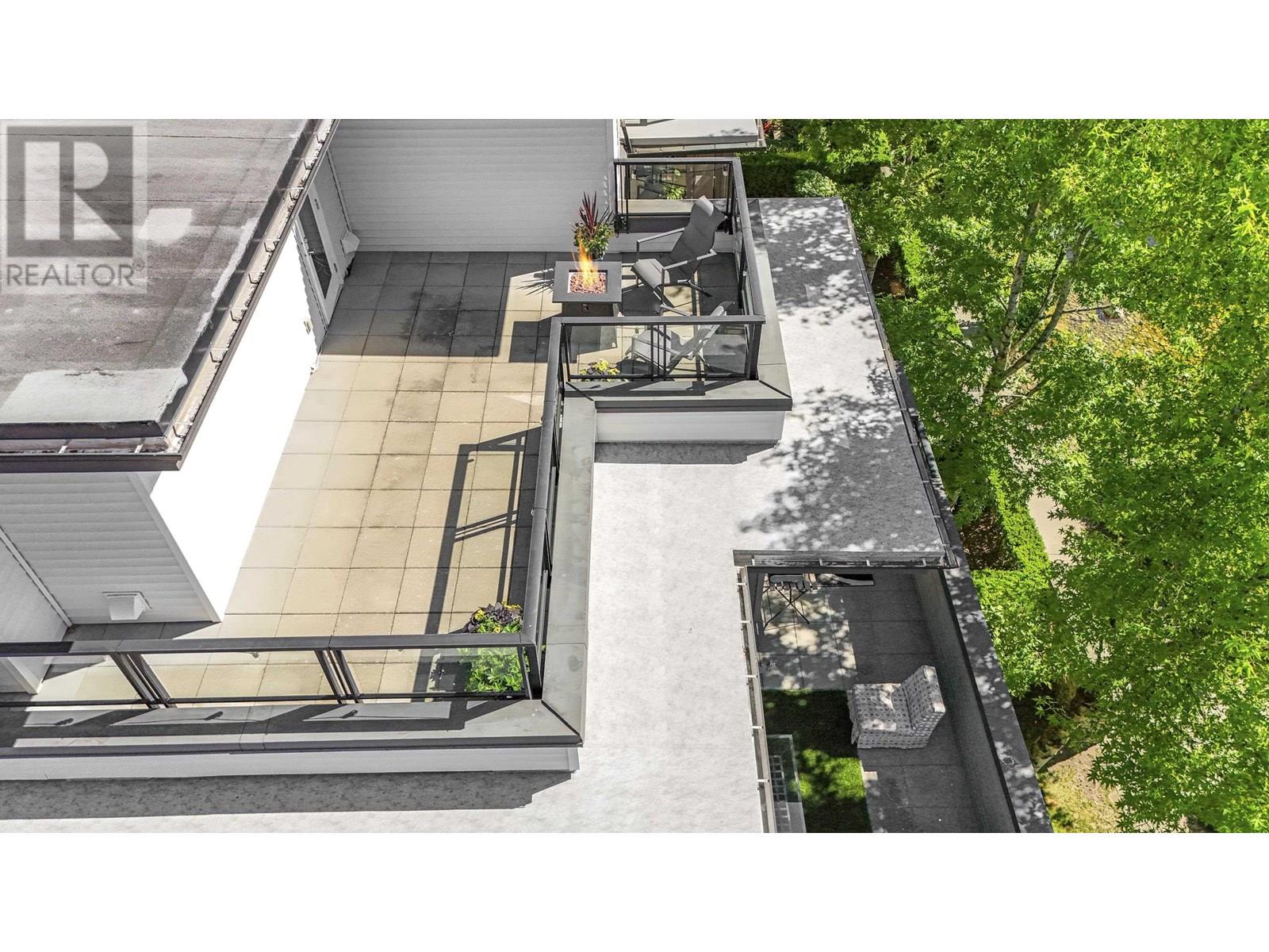 401 7428 BYRNEPARK WALK