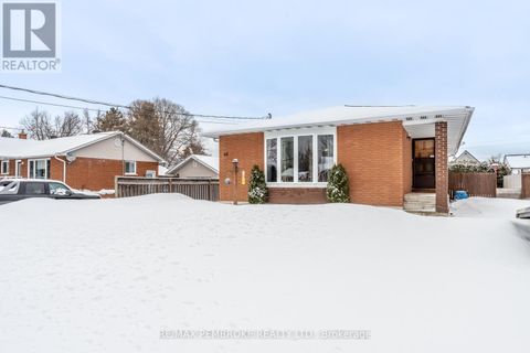 48 SELKIRK STREET Petawawa ON K8H1P2