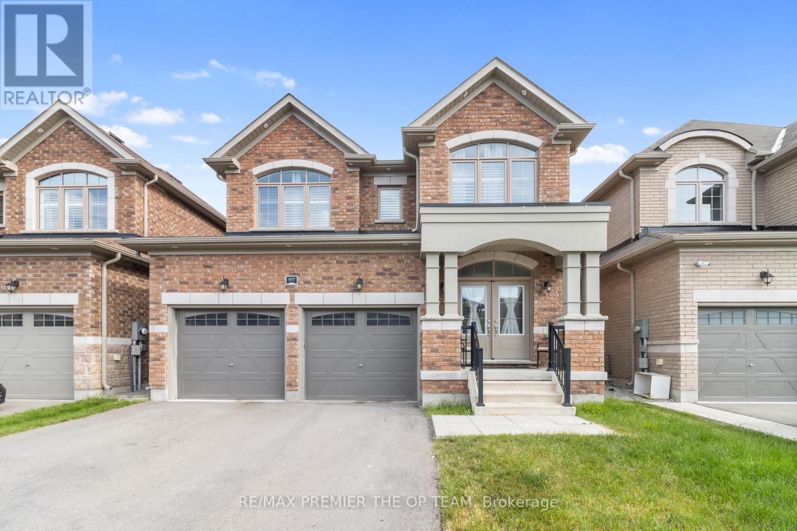 Photo 1 of 50 — 977 WICKHAM ROAD, Innisfil, ON L9S0N5