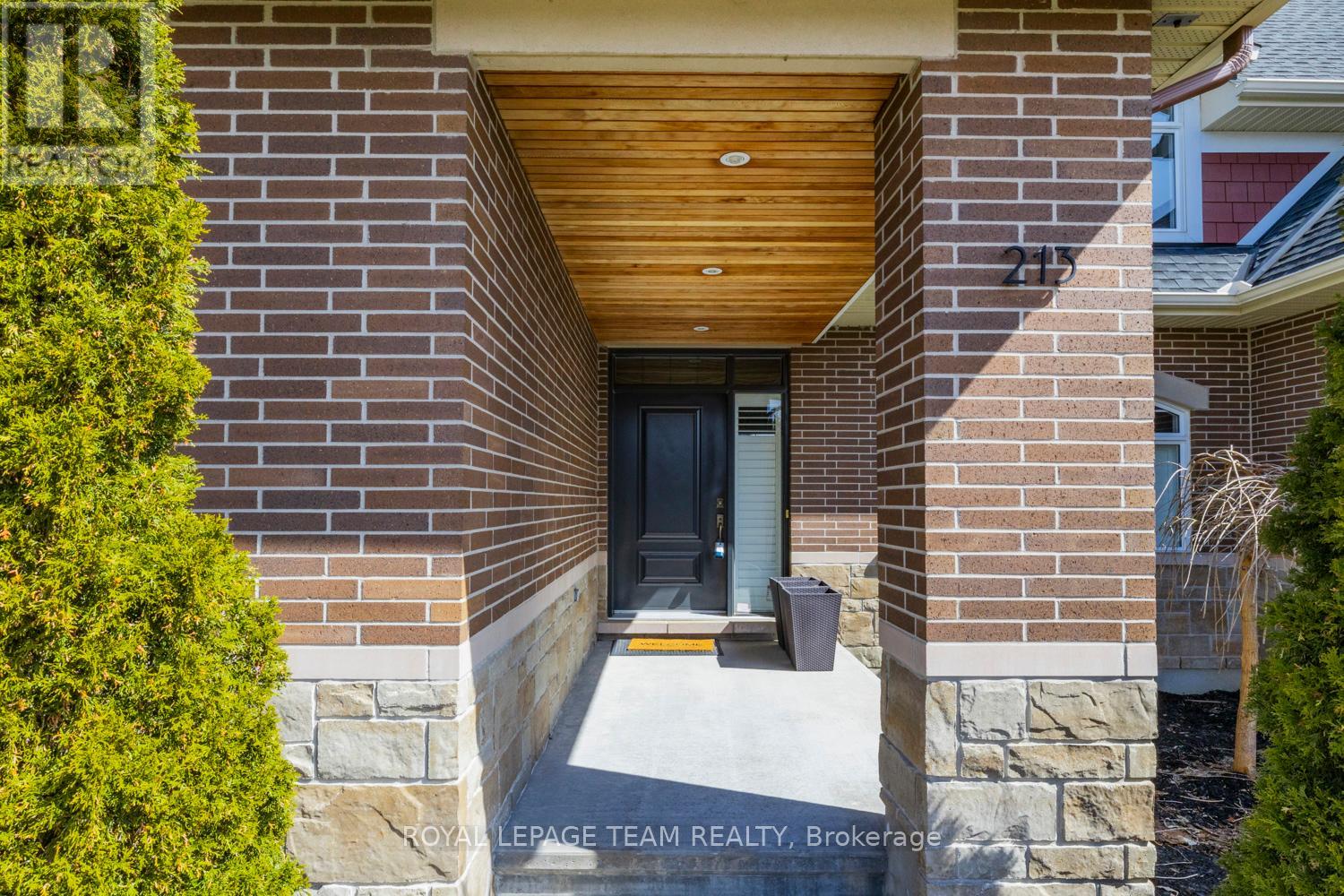 213 CABRELLE PLACE