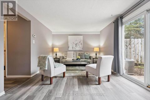 17 - 120 COUNTRY CLUB DRIVE Guelph (Victoria North) ON N1E3K7