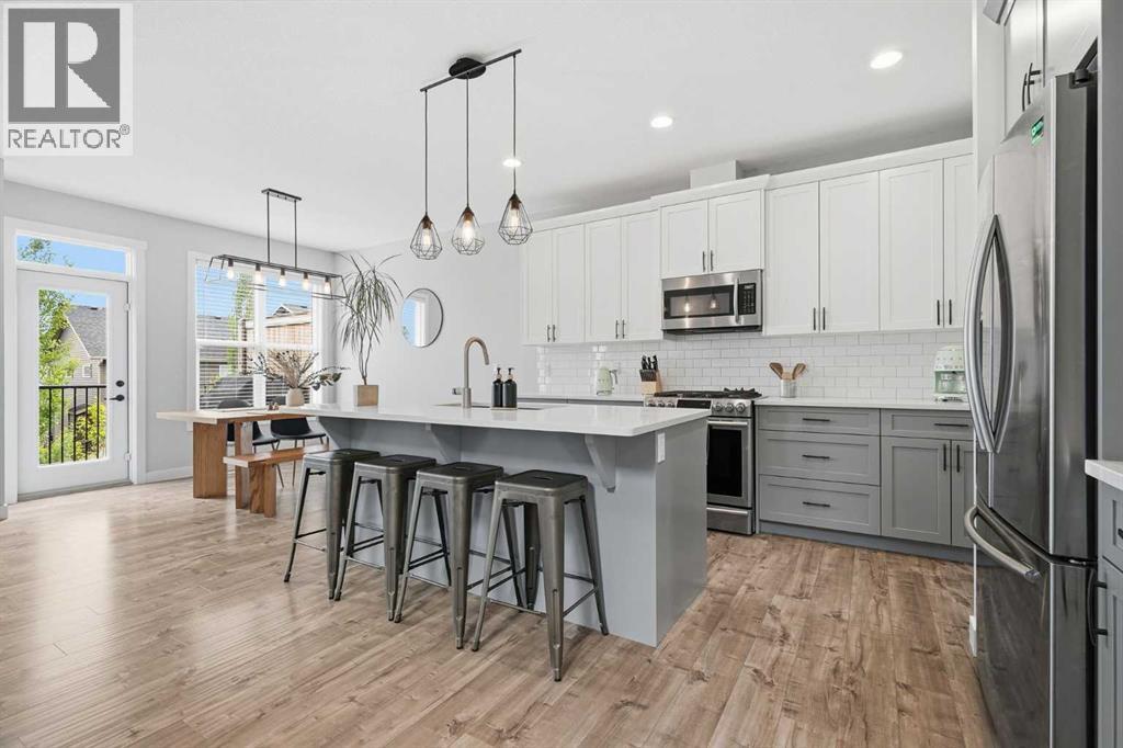 26 Crestbrook Drive SW
