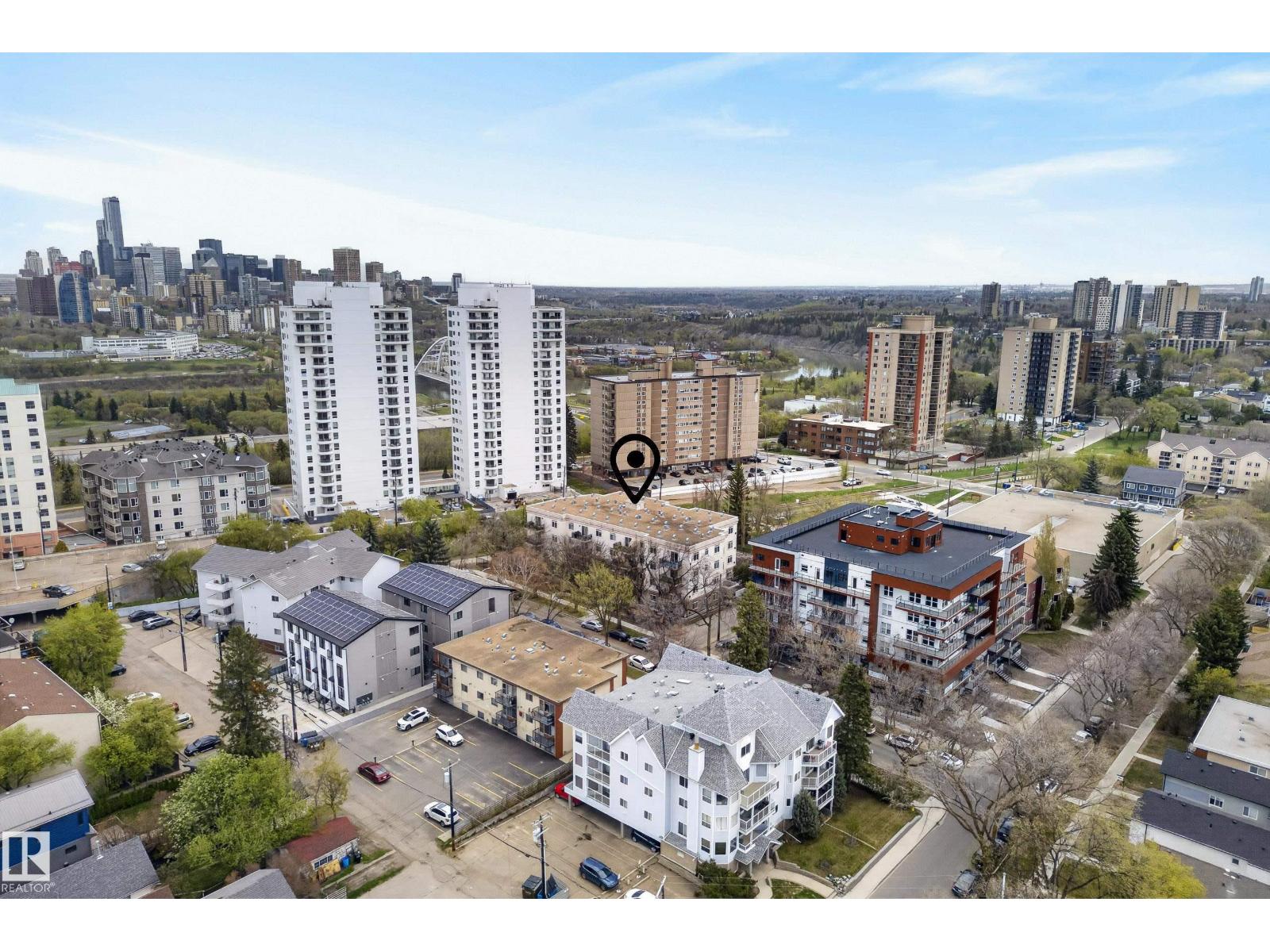 #303 8631 108 ST NW