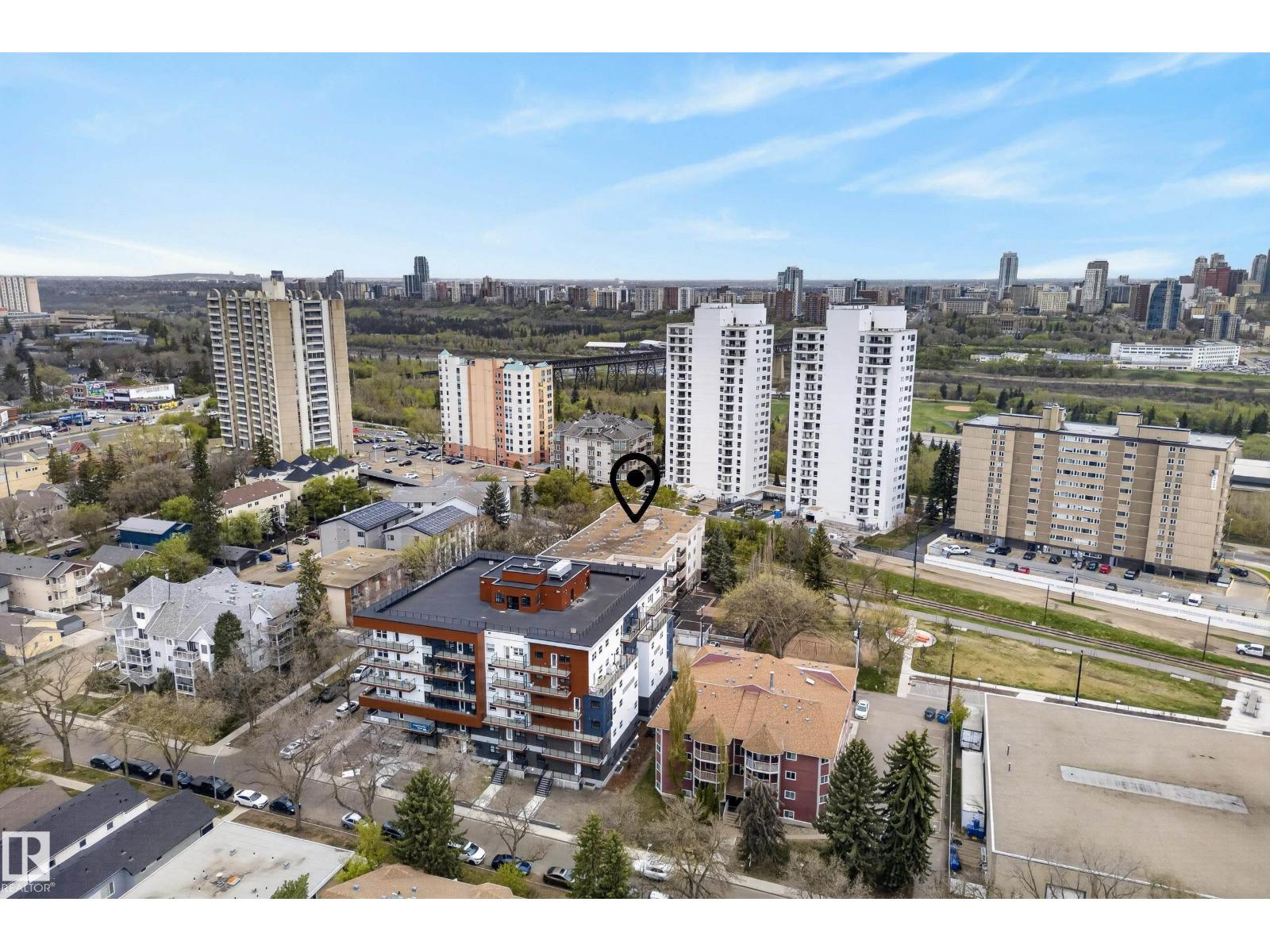 #303 8631 108 ST NW