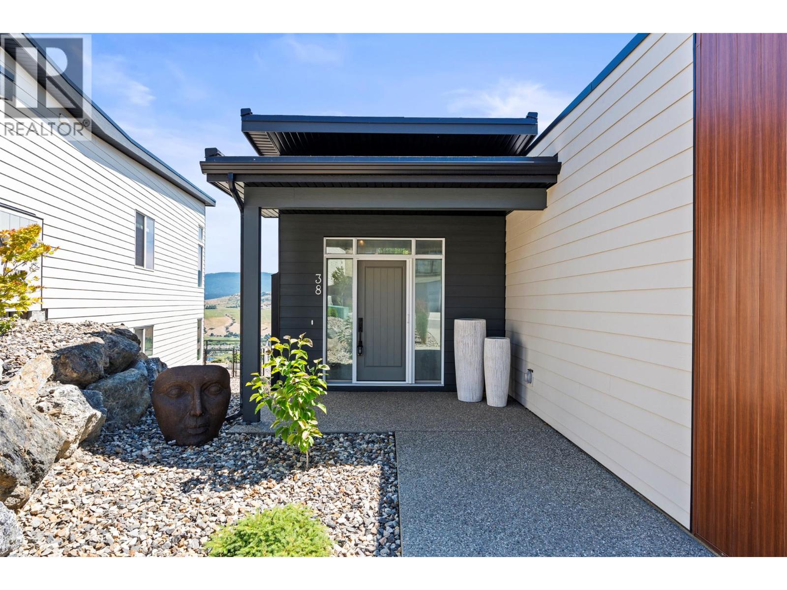 7735 Okanagan Hills Boulevard Unit# 38