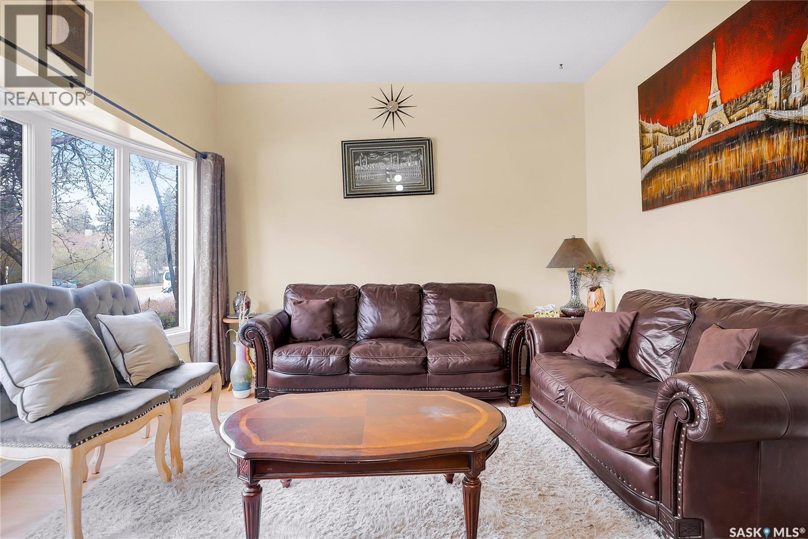370 Kellins CRESCENT