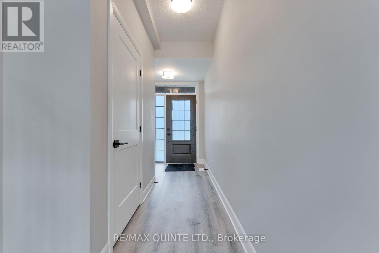 753 RIVERVIEW WAY