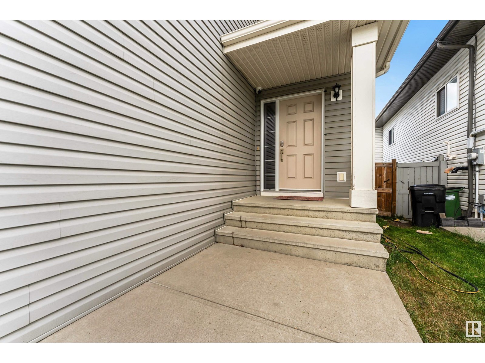 463 Tamarack Green NW NW