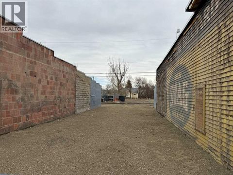 213 Centre Street Vulcan AB T0L2B0