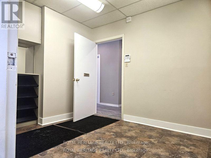 UNIT 2B - 17 QUEEN STREET