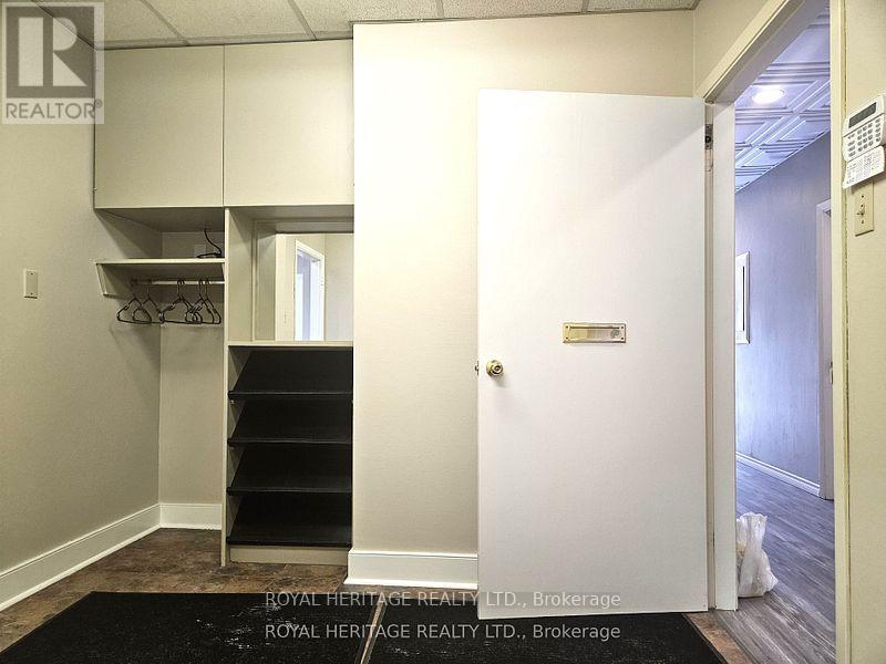 UNIT 2B - 17 QUEEN STREET