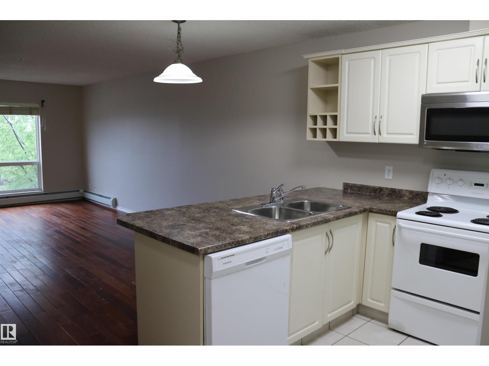 #422 17404 64 AV NW