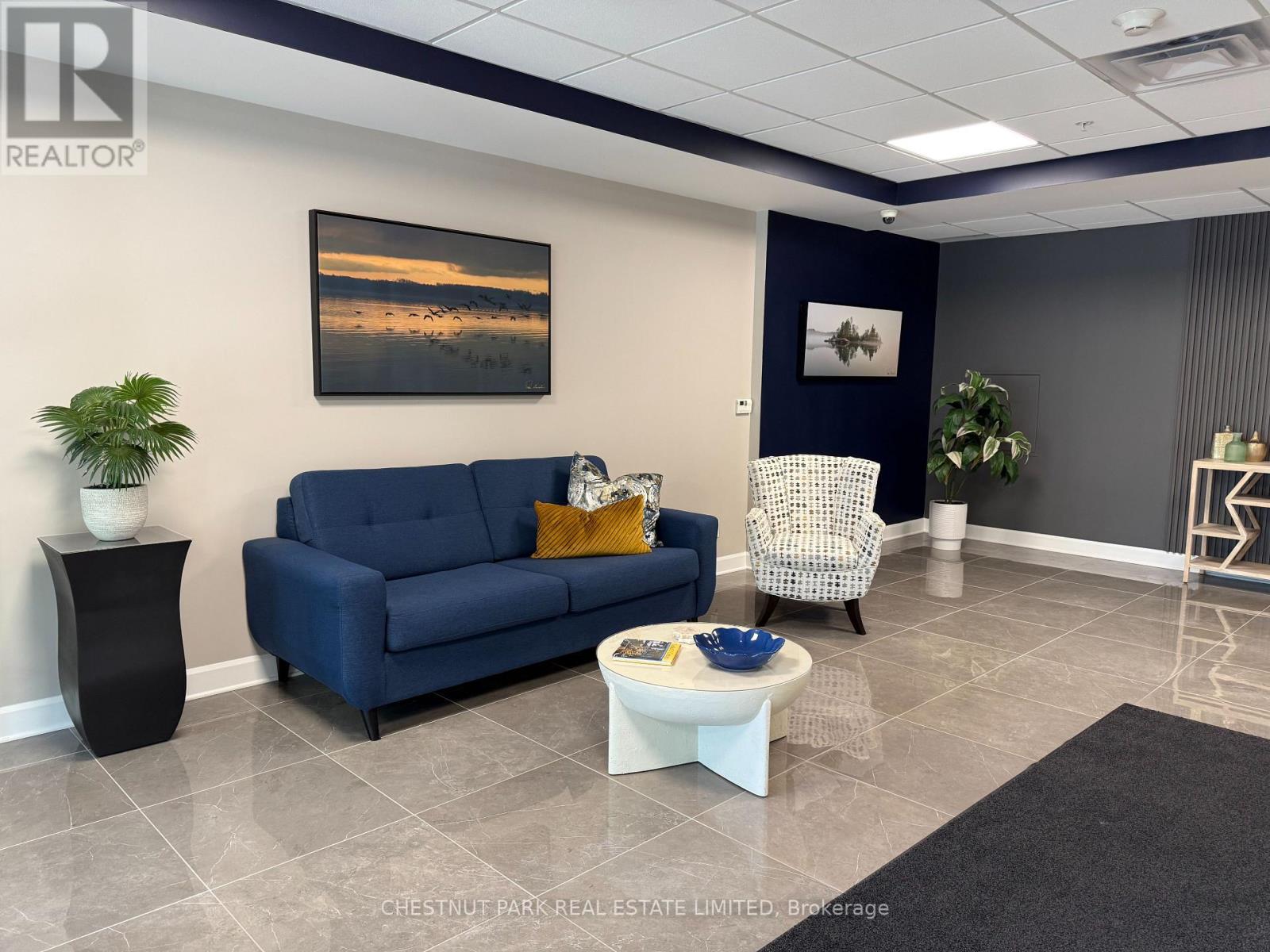 317 - 129B SOUTH STREET