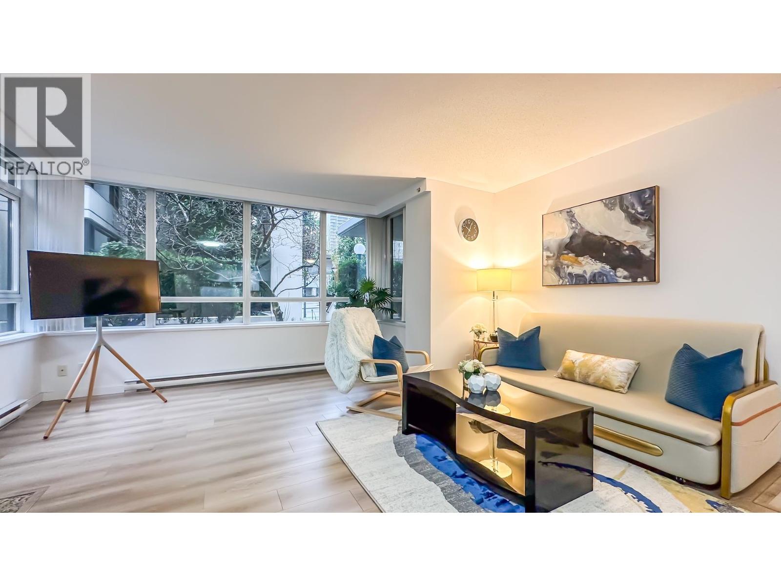 305 2088 MADISON AVENUE