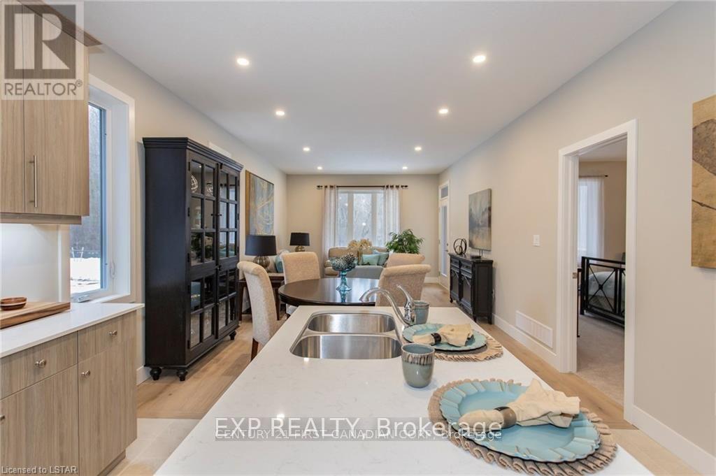 2244 EVANS BOULEVARD