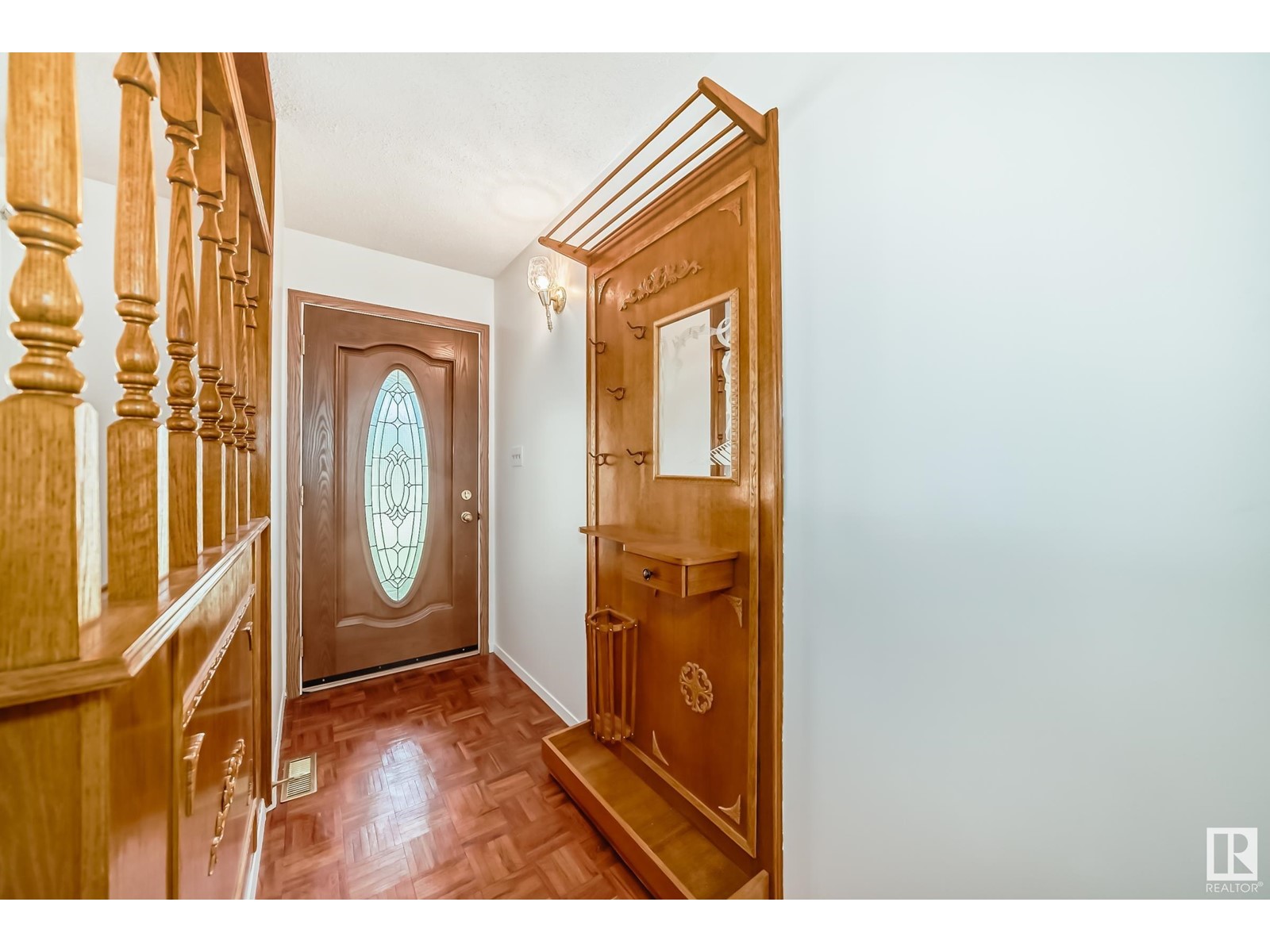 15104 54 ST NW