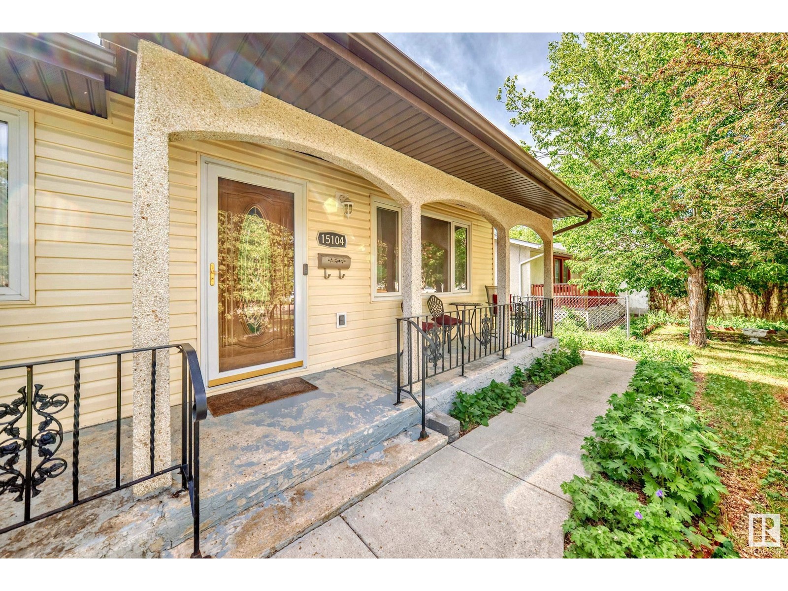15104 54 ST NW