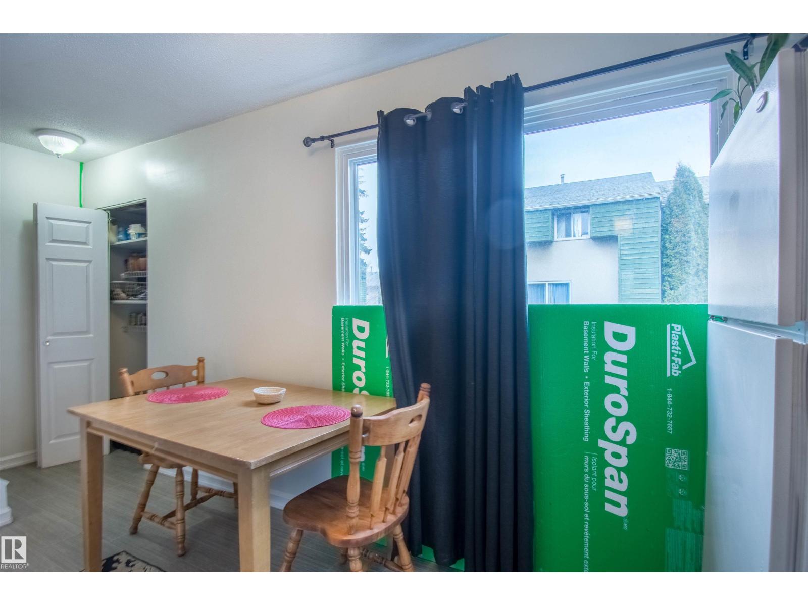 892 Abbottsfield RD NW NW