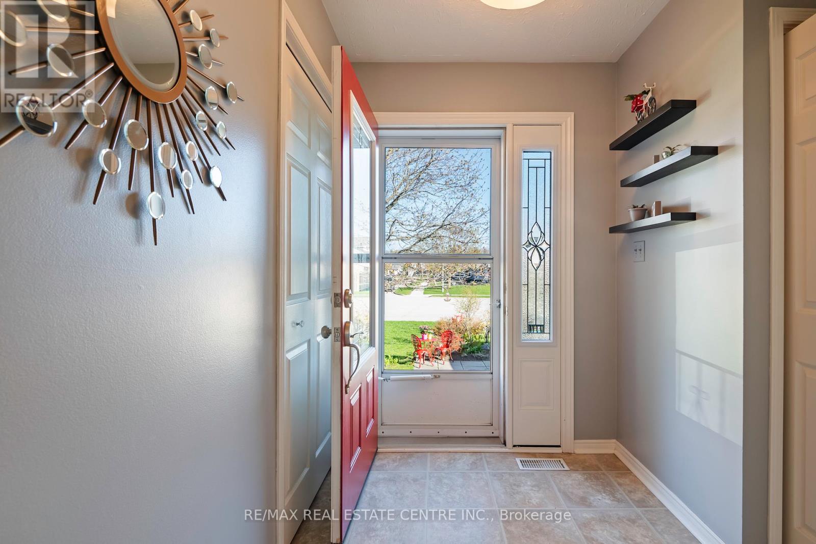 24 WILSON CRESCENT