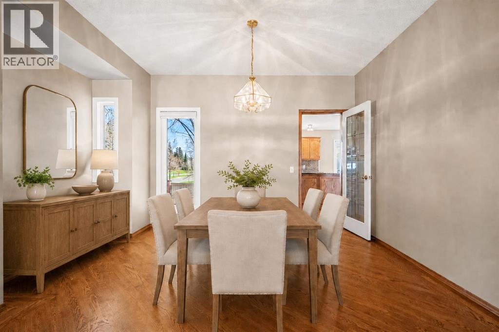 131 Lake Simcoe Court SE