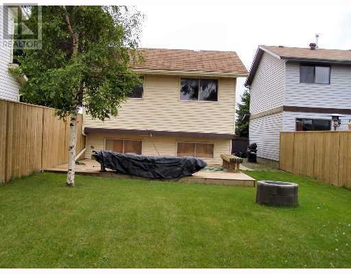 108 Abadan Crescent NE