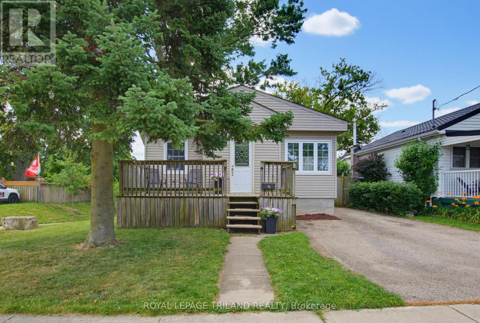 75 CONNAUGHT AVENUE