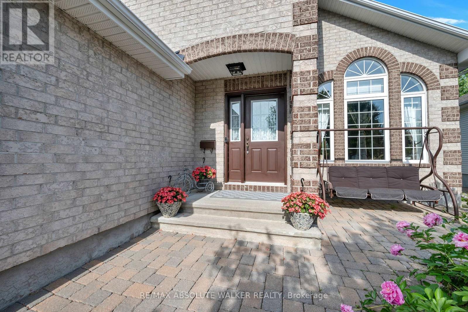 1867 SPRINGRIDGE DRIVE