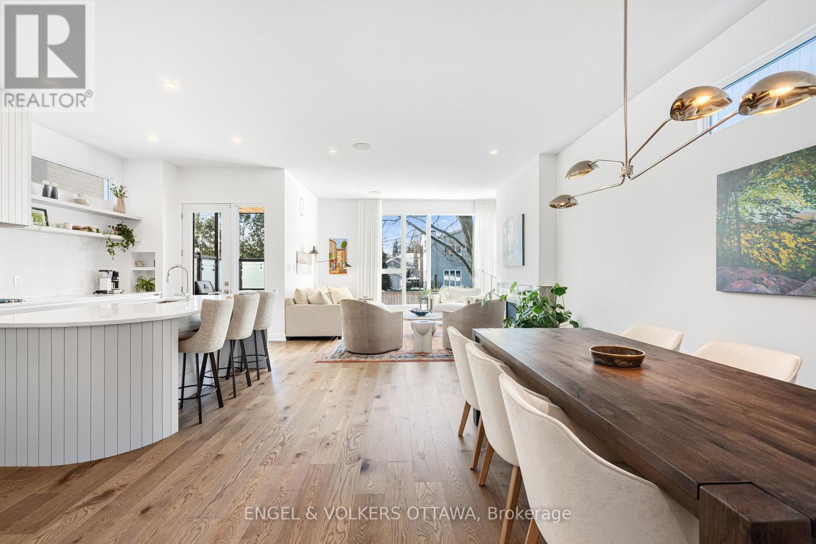 508 ROOSEVELT AVENUE