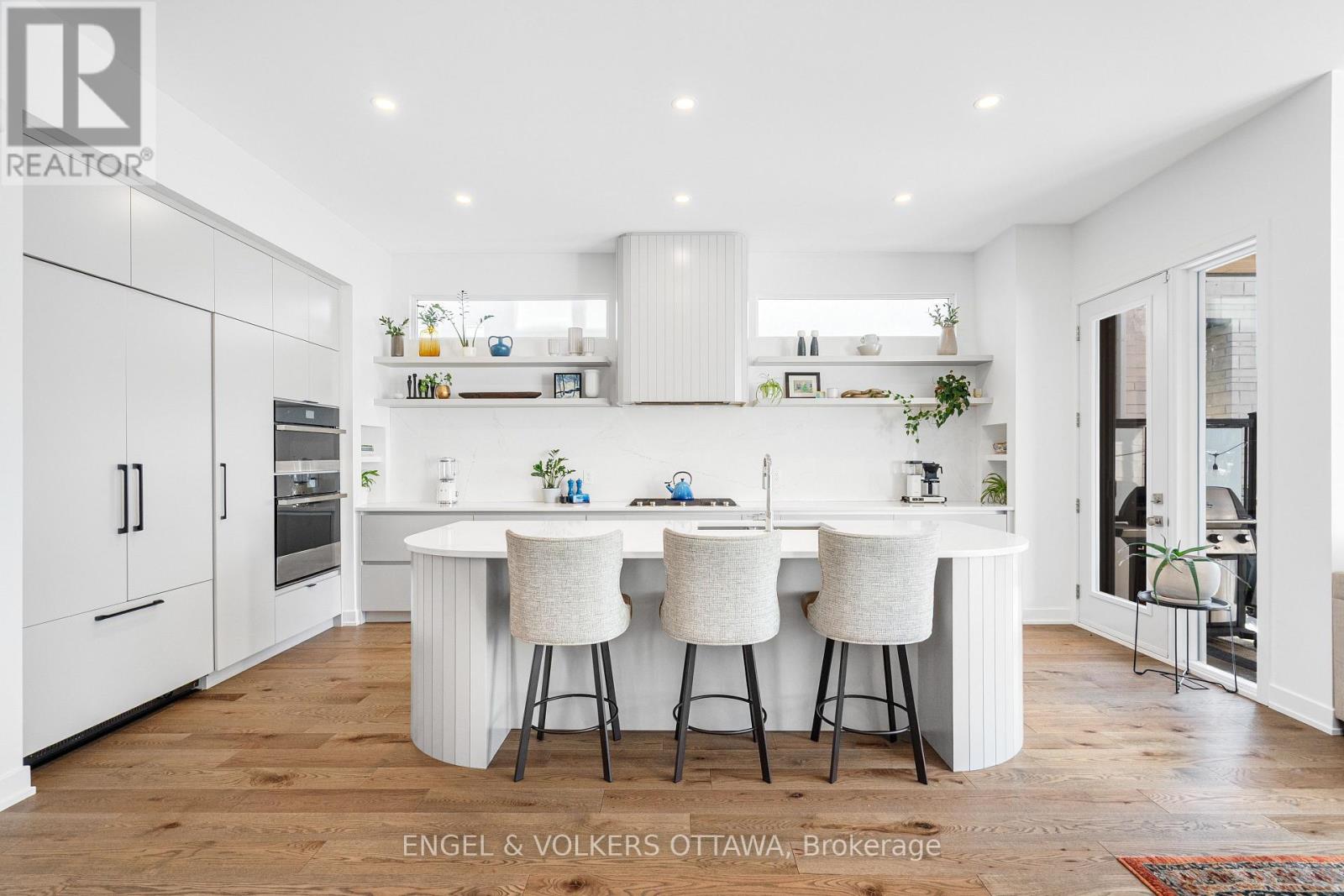 508 ROOSEVELT AVENUE