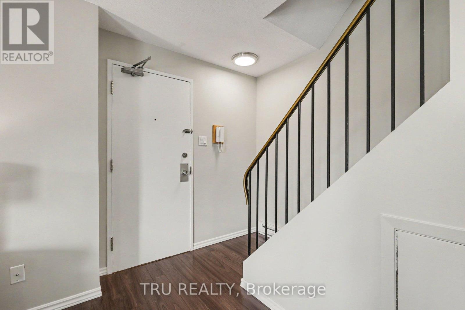8 - 22 SWEETBRIAR CIRCLE