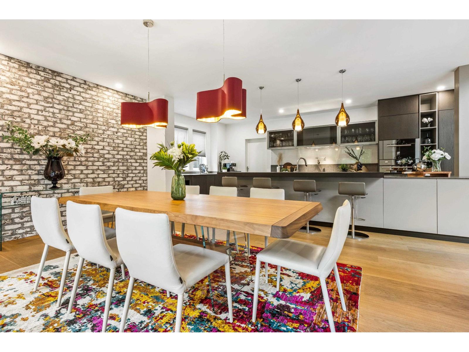 1857 AGASSIZ AVENUE|Agassiz