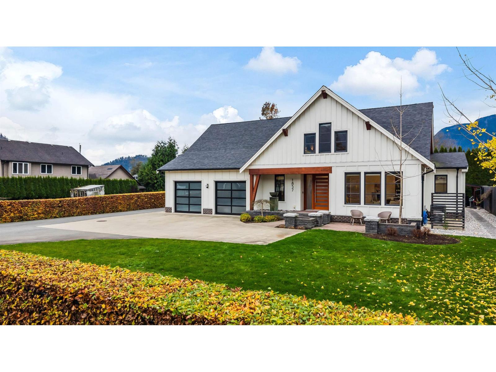 1857 AGASSIZ AVENUE|Agassiz