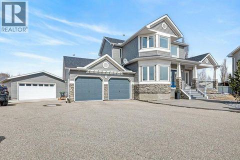 7 Henderson Bay NE Langdon AB T0J1X1