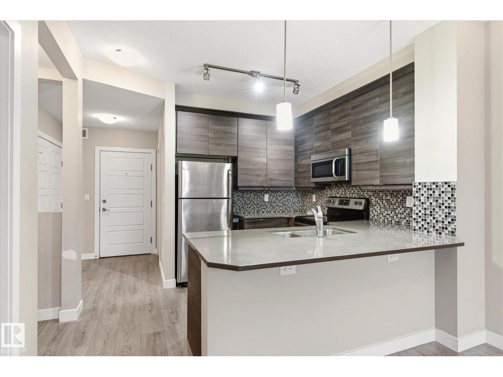 #218 2590 ANDERSON WY SW