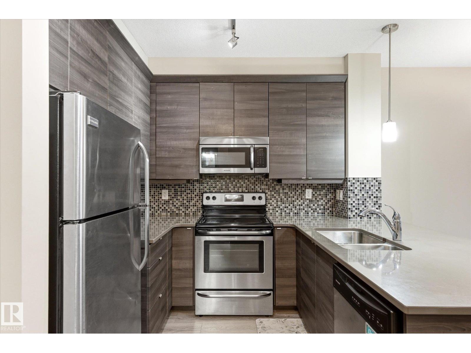 #218 2590 ANDERSON WY SW