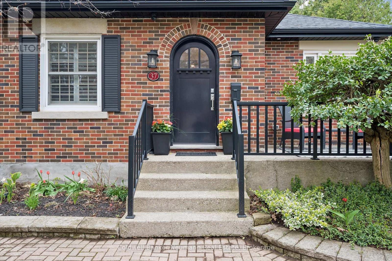 37 PARKHOLM AVENUE