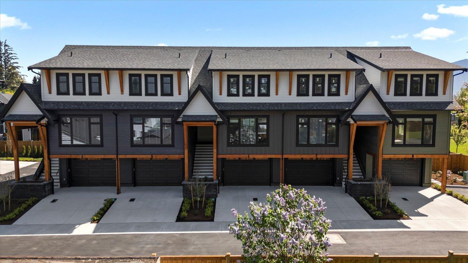 8 46106 RIVERSIDE DRIVE|Chilliwack Proper East