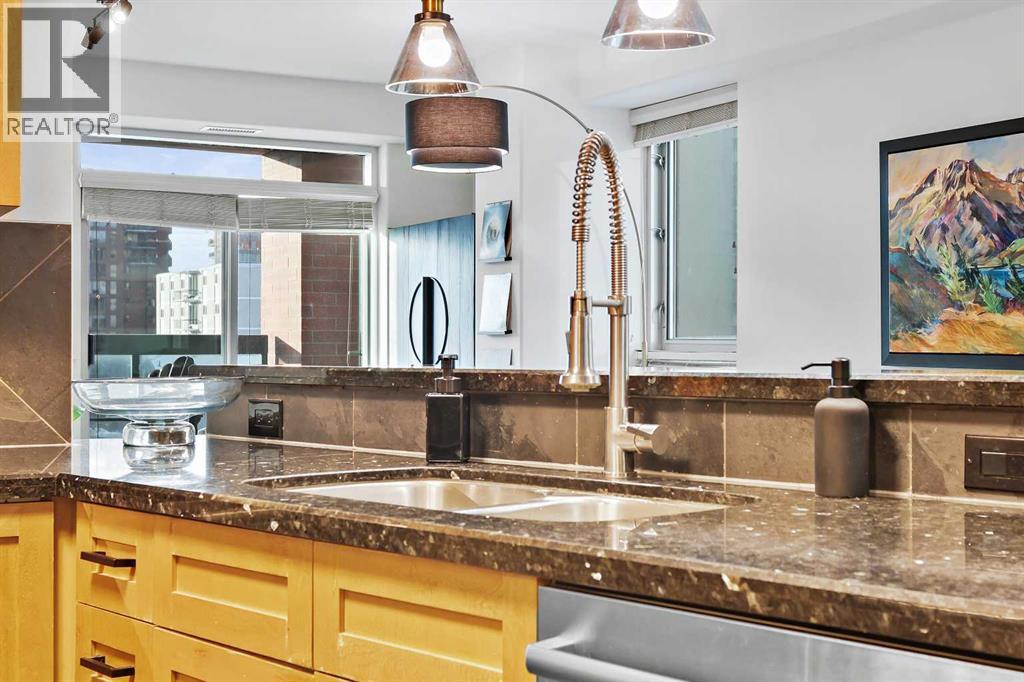 305, 836 15 Avenue SW