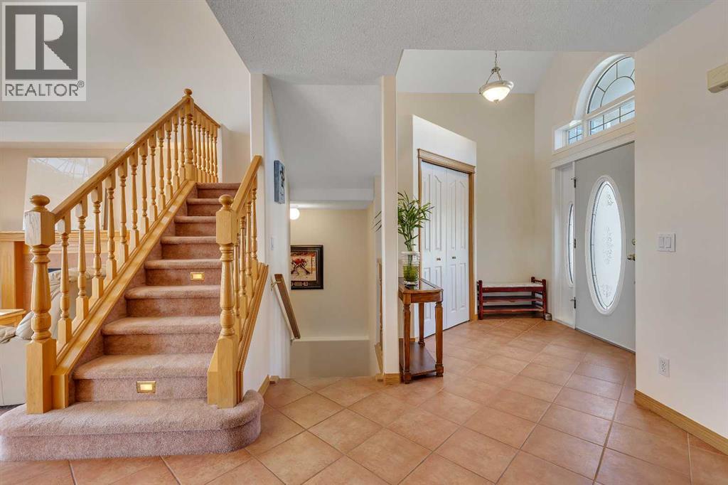 9 Panorama Hills Manor NW